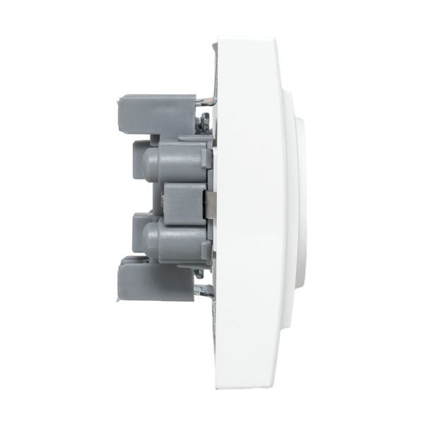 Розетка 2-м СП Минск 16А IP20 с заземл. защ. шторки бел. Basic EKF ERR16-128-100