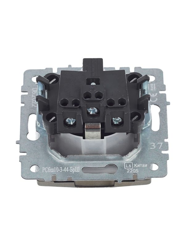 Розетка BRITE РСбш10-3-44-БрШ 16А IP44 с заземл. защ. шторки с крышкой механизм шампань IEK BR-R16-16-44-K37