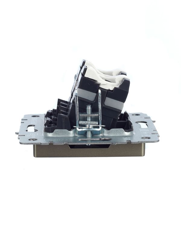 Розетка компьютерная двойн. СП RJ45 кат.5E BRITE РК10-2-БрШ механизм шампань IEK BR-K20-1-K37