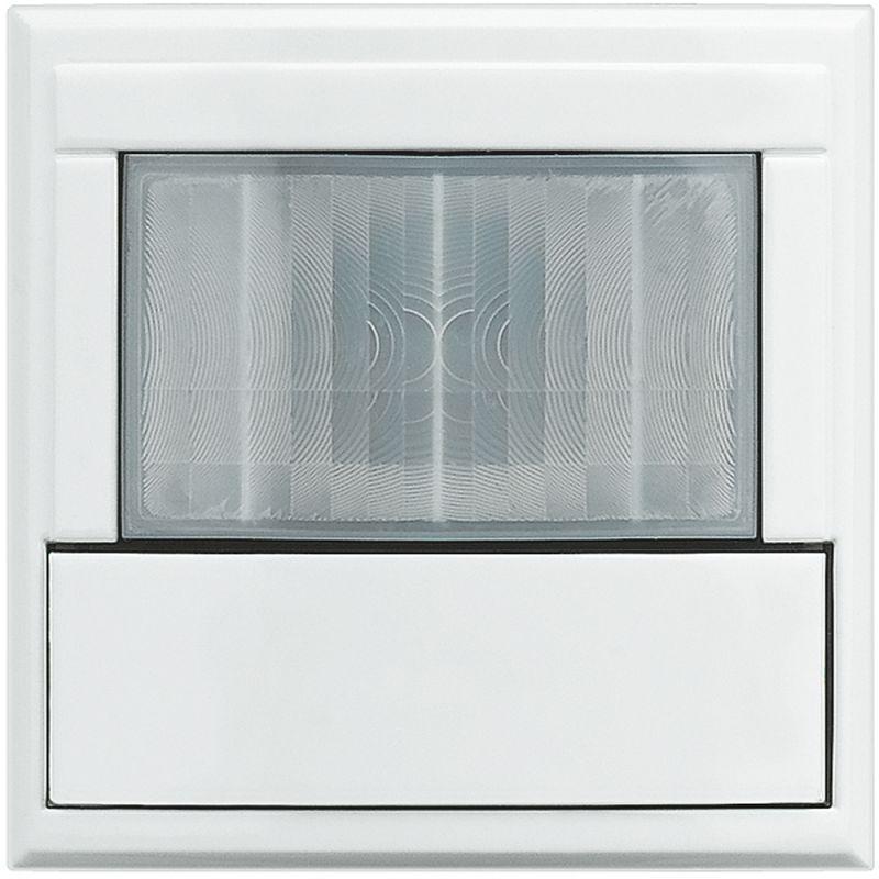 Датчик движения энергоэффективный со встроенным датчиком освещенности 2.5А 250В ИК Axolute бел. Leg BTC HD4434