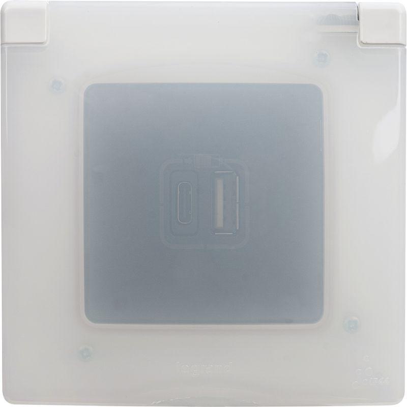 Устройство зарядное Etika с 2-мя USB разъемами A и C 240В/5В 3000мА антрацит IEK 672636