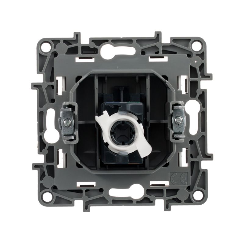 Розетка компьютерная 1-м СП Etika RJ45 кат.5E UTP механизм бел. IEK 672241