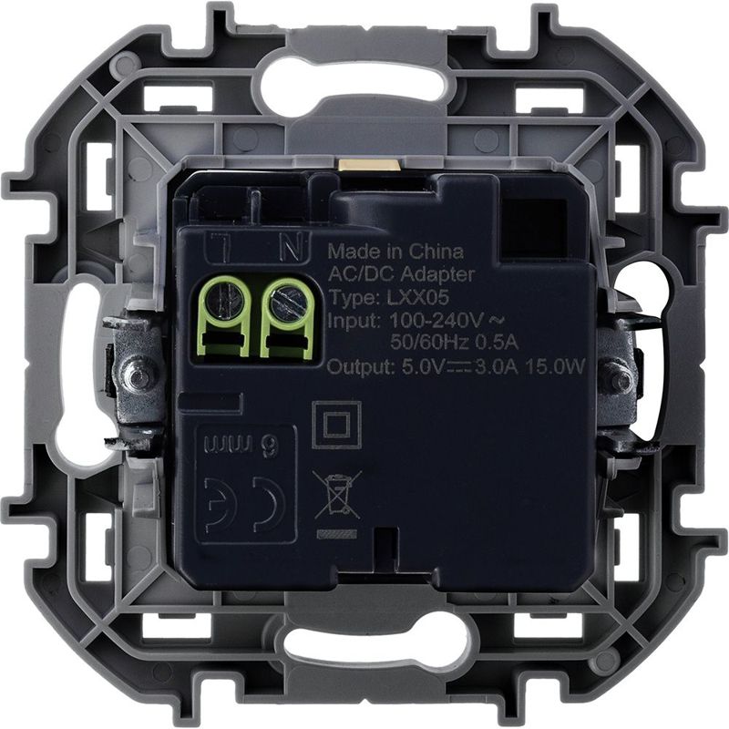 Устройство зарядное Inspiria с 2-мя USB разьемами A и C 240В/5В 3000мА сл. кость IEK 673761