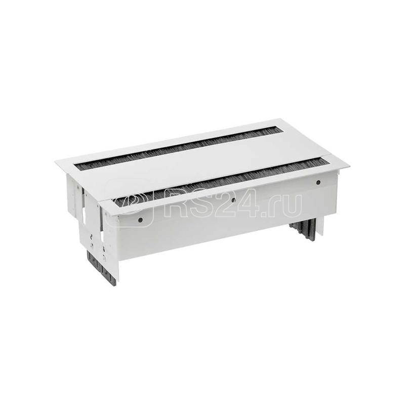 Блок розеточный врезной с крышкой двухсторон. ввод щетка 8х2P+E 4 пустых мод. бел. Simon 400 46604000-130