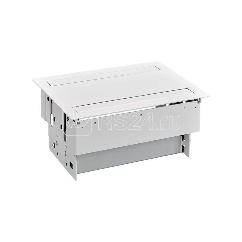 Блок розеточный врезной с крышкой двухсторон. и мет. вводом 8schuko бел. Simon 400 47404000-130