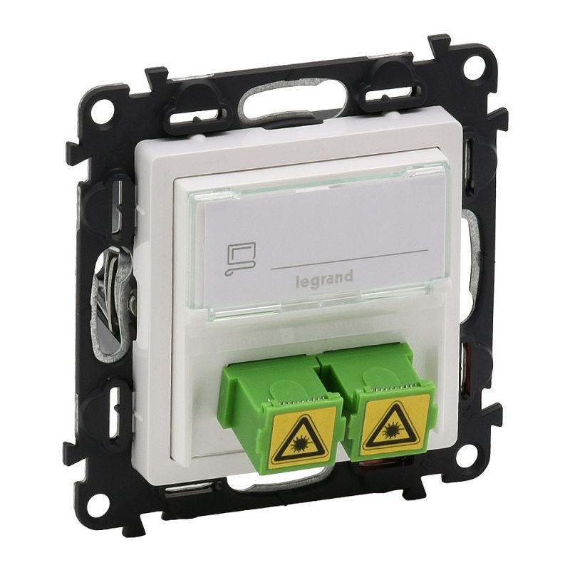 Розетка оптическая Valena Life для подключения оптоволокон. кабелей SC/APC с лицев. панелью механизм бел. Leg 753130