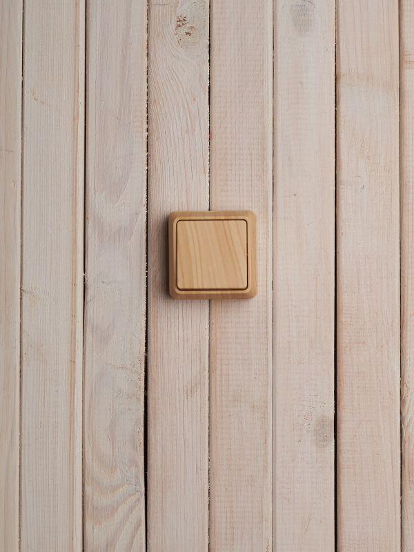 Выключатель 1-кл. ОП Октава 10А IP20 ВС20-1-0-ОС сосна IEK EVO10-K03-10-DC