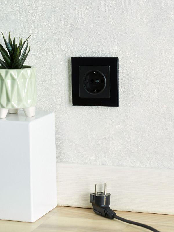 Рамка 1-м BRITE РУ-1-2-БрЧ стекло черн. IEK BR-M12-G-K02