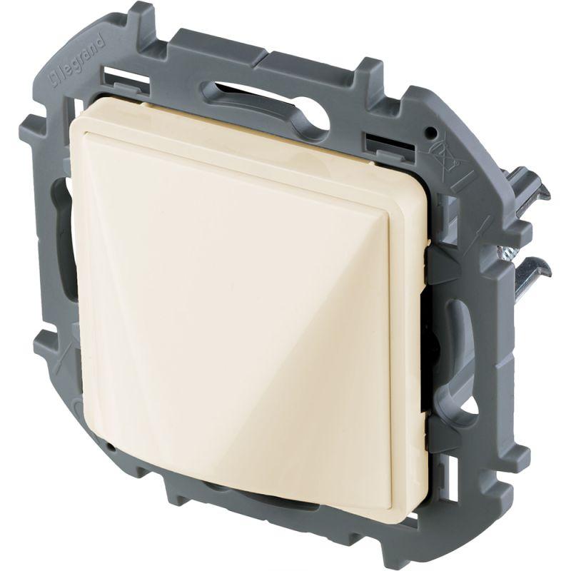 Вывод кабеля Inspiria с зажимом для крепления сл. кость IEK 673891