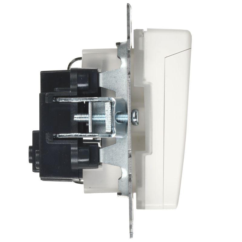 Розетка BRITE РСбш10-3-44-БрБ 16А IP44 с заземл. защ. шторки с крышкой механизм бел. IEK BR-R16-16-44-K01