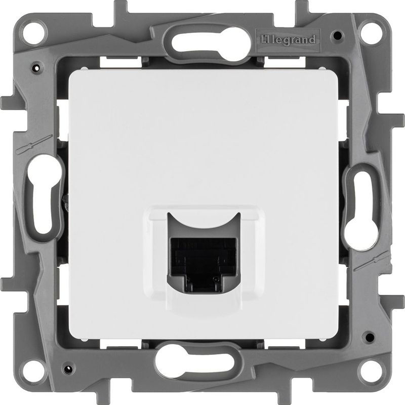 Розетка компьютерная 1-м СП Etika RJ45 кат.5E UTP механизм бел. IEK 672241