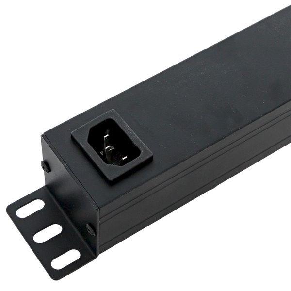 Блок PDU TERACOM PRO 19дюйм 1U 10А 250В 7-м Schuko с выкл. без шнура питания вх. разъем C14 алюм. черн. EKF TRP-HPD-LS-10A-7SH-C14