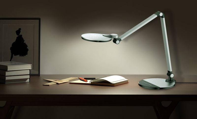 Светильник настольный KD-865 C03 LED 10Вт 230В 600лм сенс.рег.ярк и цвет.темп. серебр. Camelion 13400