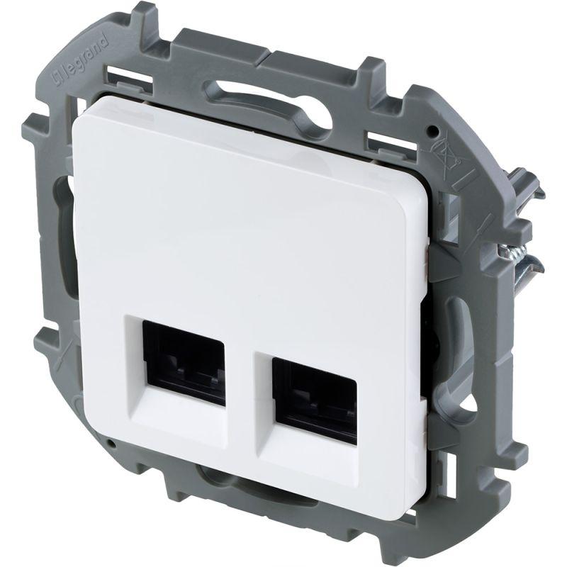 Розетка компьютерная 2-м Inspiria RJ45 кат.6 UTP механизм бел. IEK 673840