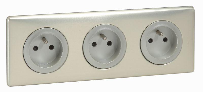 Панель лицевая Celiane для роз. 2К+З франц. станд. титан Leg 068412