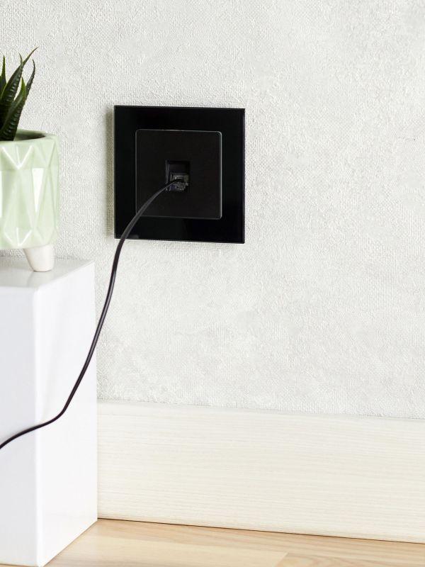 Розетка компьютерная СП RJ45 кат.5E BRITE РК10-БрЧ механизм черн. IEK BR-K10-1-K02