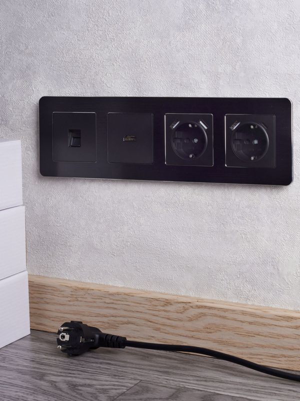 Розетка СП BRITE HDMI РHDMI-0-БрЧ механизм черн. IEK BR-H10-K02