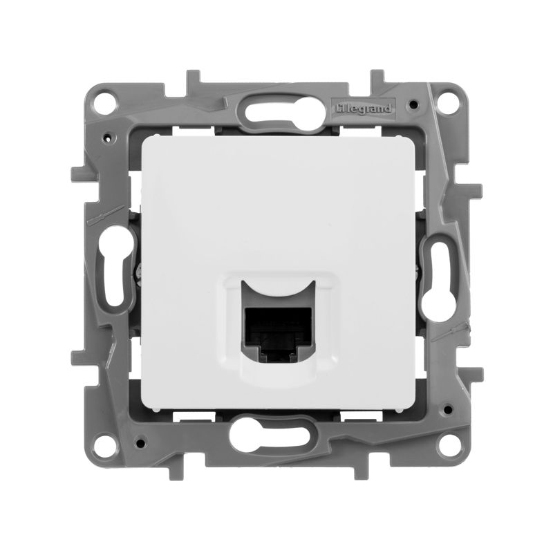 Розетка компьютерная 1-м СП Etika RJ45 кат.5E UTP механизм бел. IEK 672241