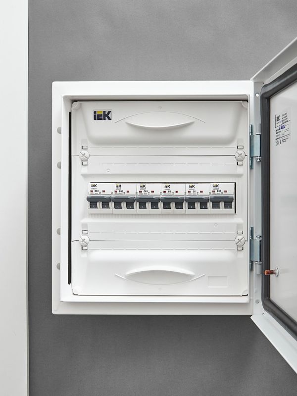 Выключатель автоматический модульный 2п C 63А M06N ARMAT IEK AR-M06N-2-C063