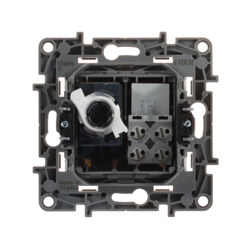 Розетка компьютерная + телефонная 2-м СП Etika RJ45 + RJ11 кат.5E UTP механизм бел. IEK 672252