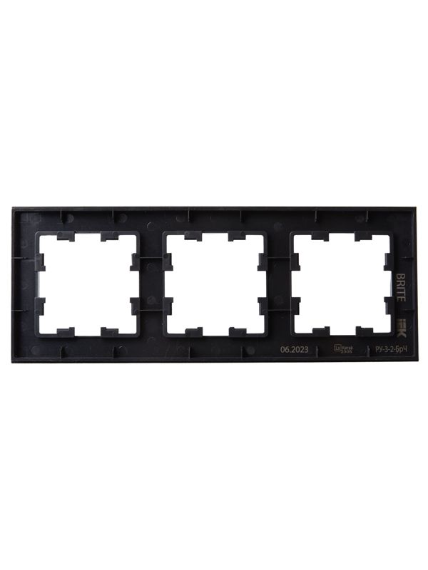 Рамка 3-м BRITE РУ-3-2-БрЧ стекло черн. IEK BR-M32-G-K02