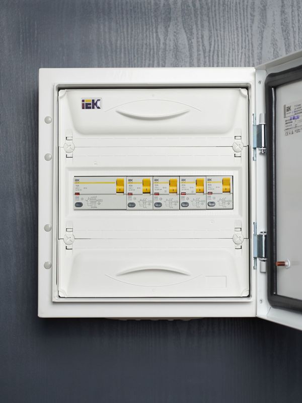 Выключатель дифференциального тока (УЗО) 2п 40А 30мА тип AC ВД1-63 KARAT IEK MDV10-2-040-030