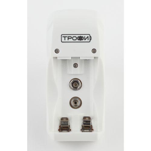 Устройство зарядное TR-920 (2хAA/2хAAA/1х9В"Крона") компактное Трофи C0031275