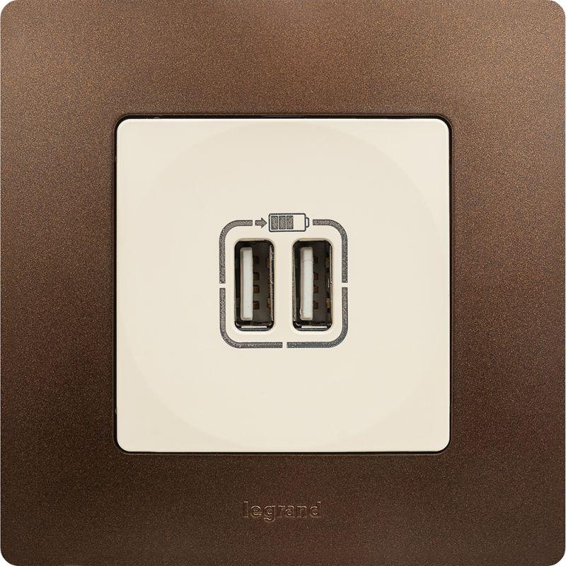 Розетка USB 2-м СП 2мод. Etika 240В/5В 2400мА механизм сл. кость IEK 672394