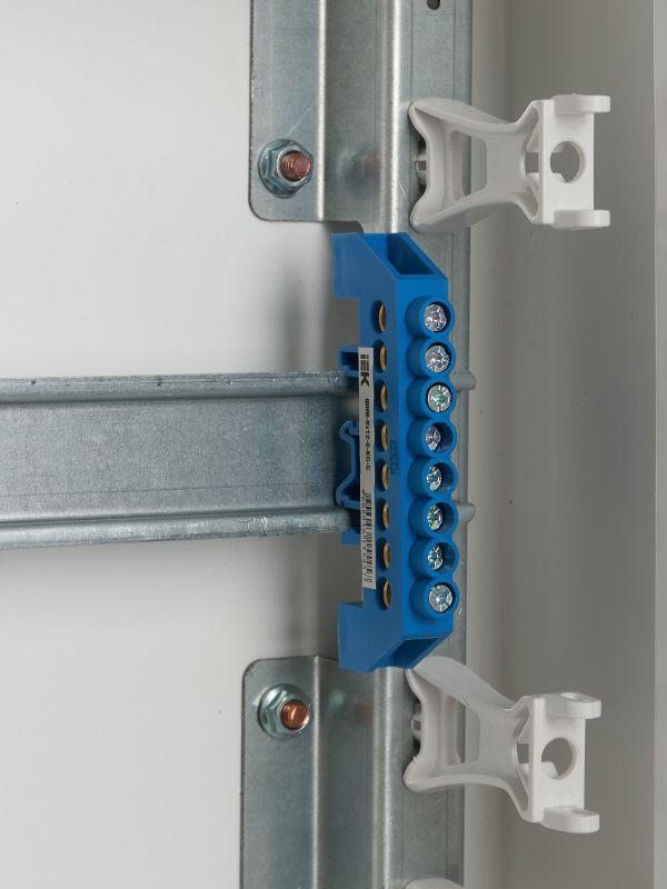 Шина нулевая в комб. DIN-изол. "Стойка" ШНИ-8х12-8-КС-С IEK YNN10-812-8DP-K07