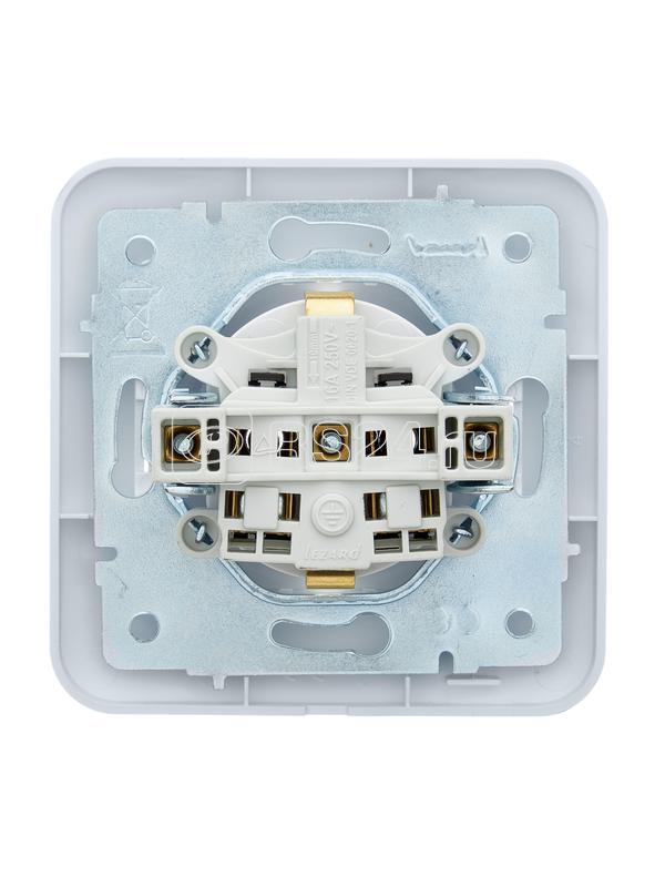 Розетка 1-м СП ASTI 16А IP20 с заземл. термопласт в сборе бел. LEZARD 7081-0202-122B