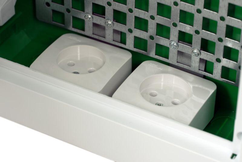 Корпус встраиваемый City9 Box IT 3 ряда 36мод. 2 розетки с бел. дверцей SE EZ9E312P2FIT