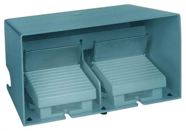 Выключатель педальны двойн. с мет. покрытием SchE XPEM5110D