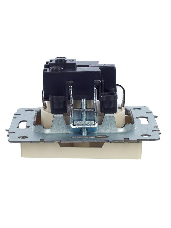 Розетка BRITE РС11-1-0-БрКр 16А с заземл. без защ. шторки механизм беж. IEK BR-R11-16-K10