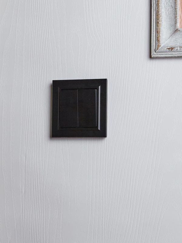 Выключатель проходной 2-кл. СП BRITE ВС10-2-6-БрЧ 10А механизм черн. IEK BR-V22-0-10-K02