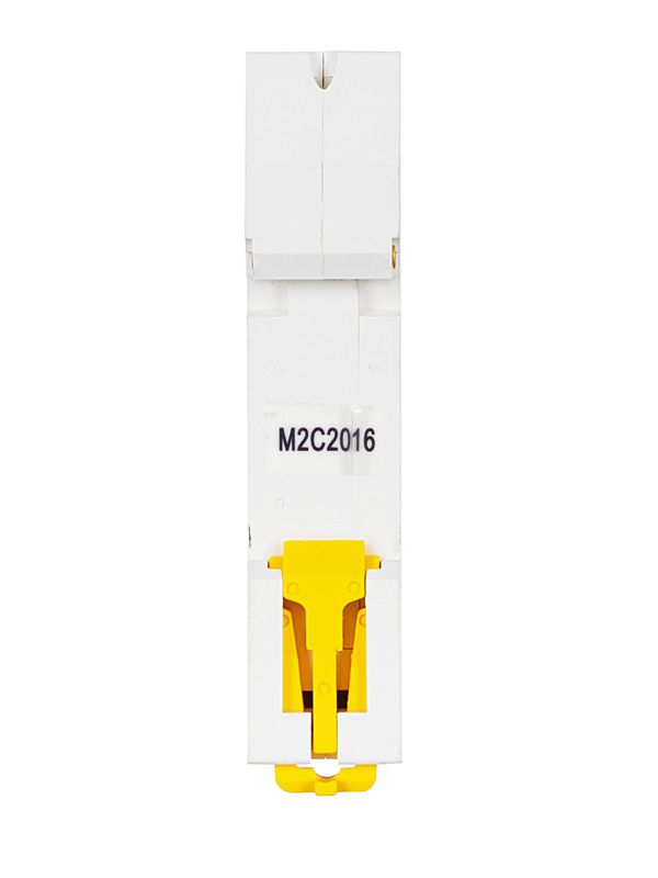 Выключатель автоматический модульный 1п C 20А M06N ARMAT IEK AR-M06N-1-C020