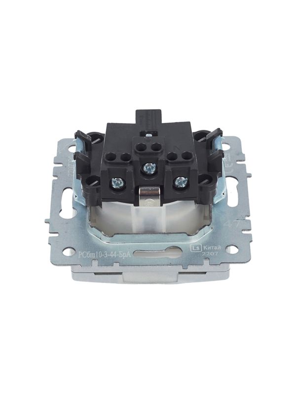 Розетка BRITE РСбш10-3-44-БрА 16А IP44 с заземл. защ. шторки с крышкой механизм алюм. IEK BR-R16-16-44-K47
