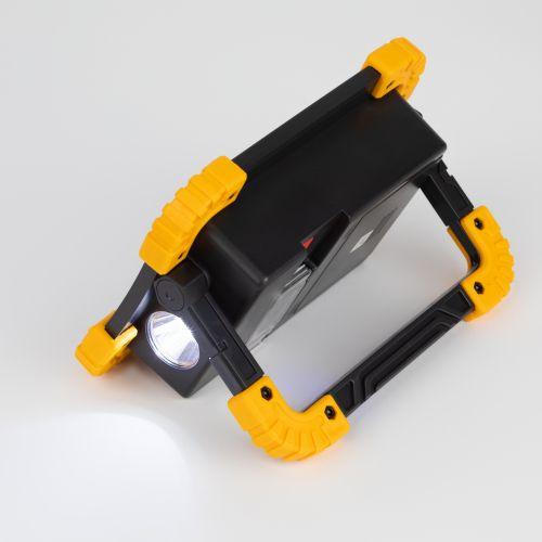 Фонарь-прожектор аккумуляторный Рабочие Практик PA-803 COB 10Вт + LED 3Вт 4 режима аккум./элементы питания Эра Б0054037