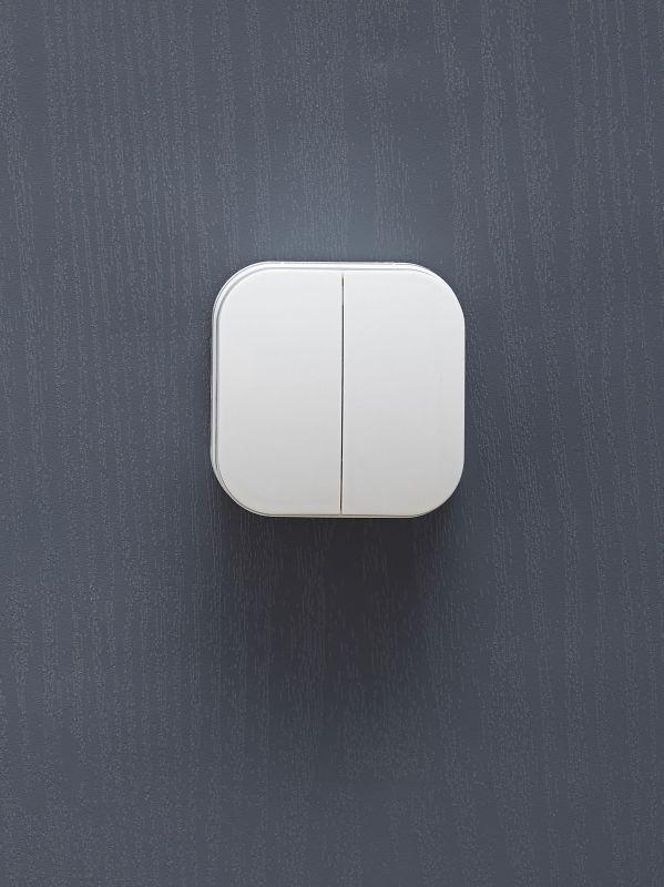 Выключатель 2-кл. ОП GLORY 10А ВС20-2-0-ХБ бел. IEK EVH20-K01-10