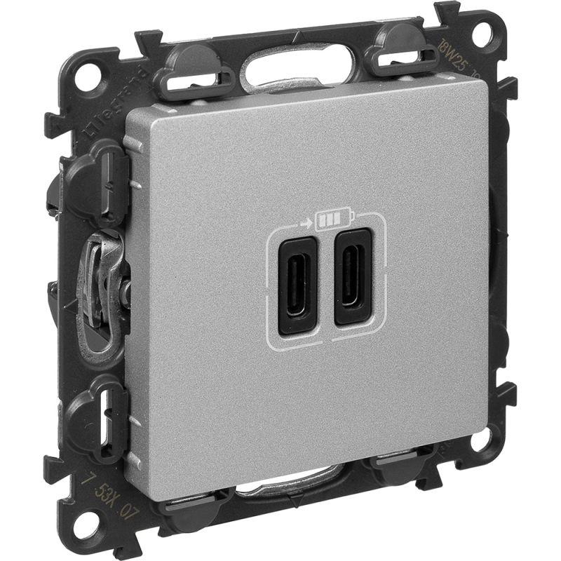 Устройство зарядное Valena Life с 2-мя USB-разъемами тип C-тип C 240В/5В 3000мА.с лиц. панелью алюм. Leg 753307