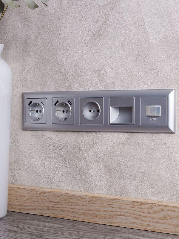 Рамка 5-м BRITE РУ-5-Бр алюм./алюм. IEK BR-M52-12-K47