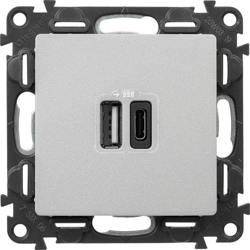 Устройство зарядное Valena Life с 2-мя USB-разъемами тип A-тип C 240В/5В 3000мА.с лиц. панелью алюм. Leg 753306