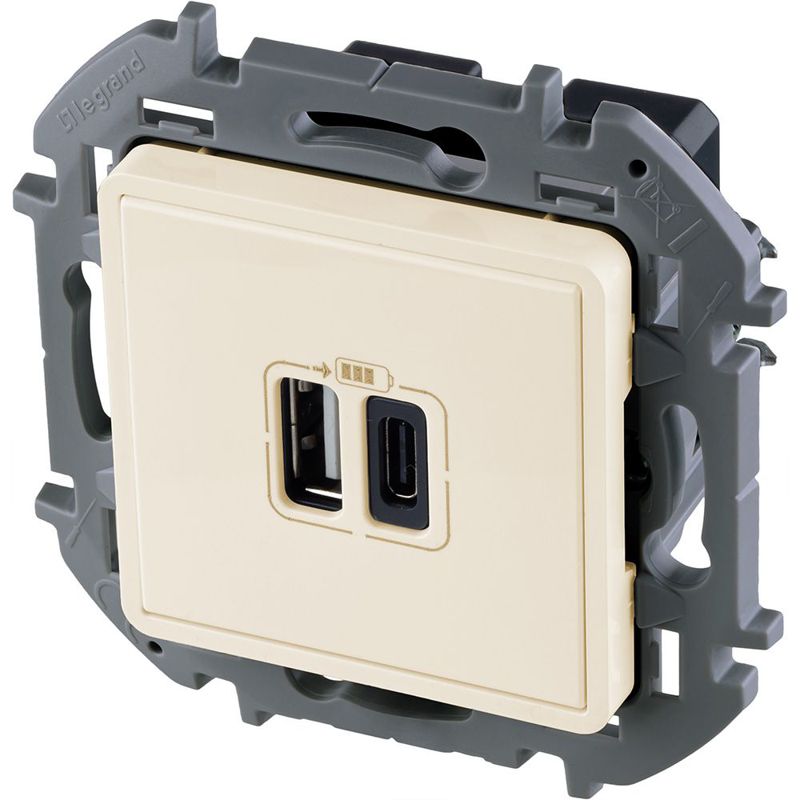 Устройство зарядное Inspiria с 2-мя USB разьемами A и C 240В/5В 3000мА сл. кость IEK 673761