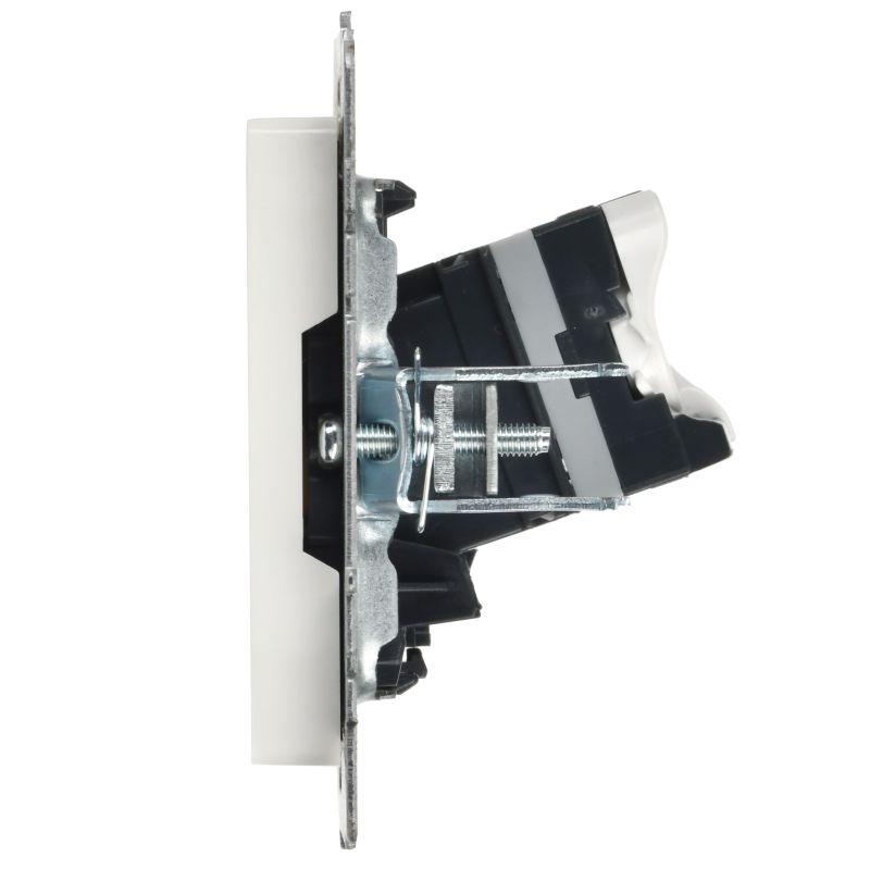 Розетка компьютерная СП RJ45 кат.5E BRITE РК10-БрБ механизм бел. IEK BR-K10-1-K01