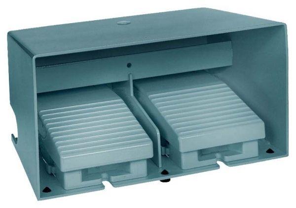 Выключатель педальны двойн. метал. SchE XPEM3110D