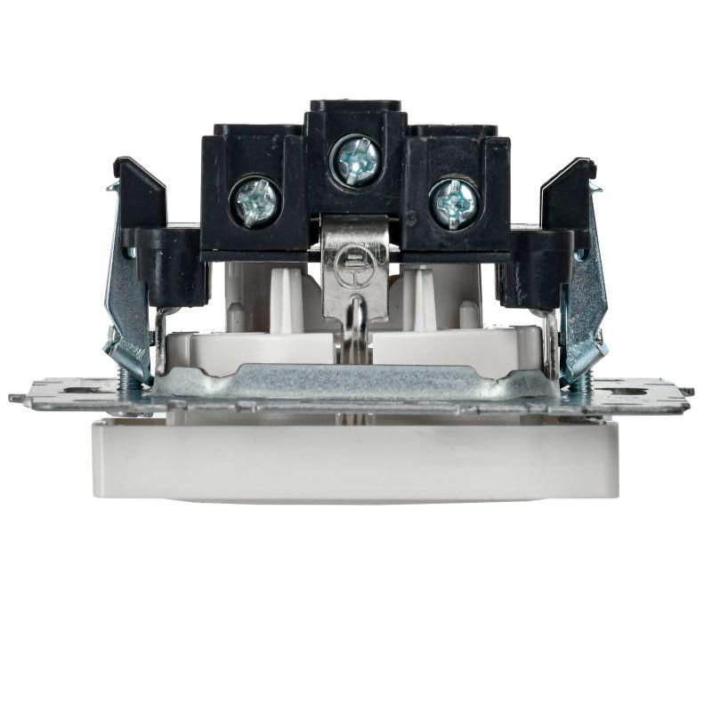 Розетка BRITE РС14-1-0-БрБ 16А с заземл. защ. шторки механизм бел. IEK BR-R14-16-K01